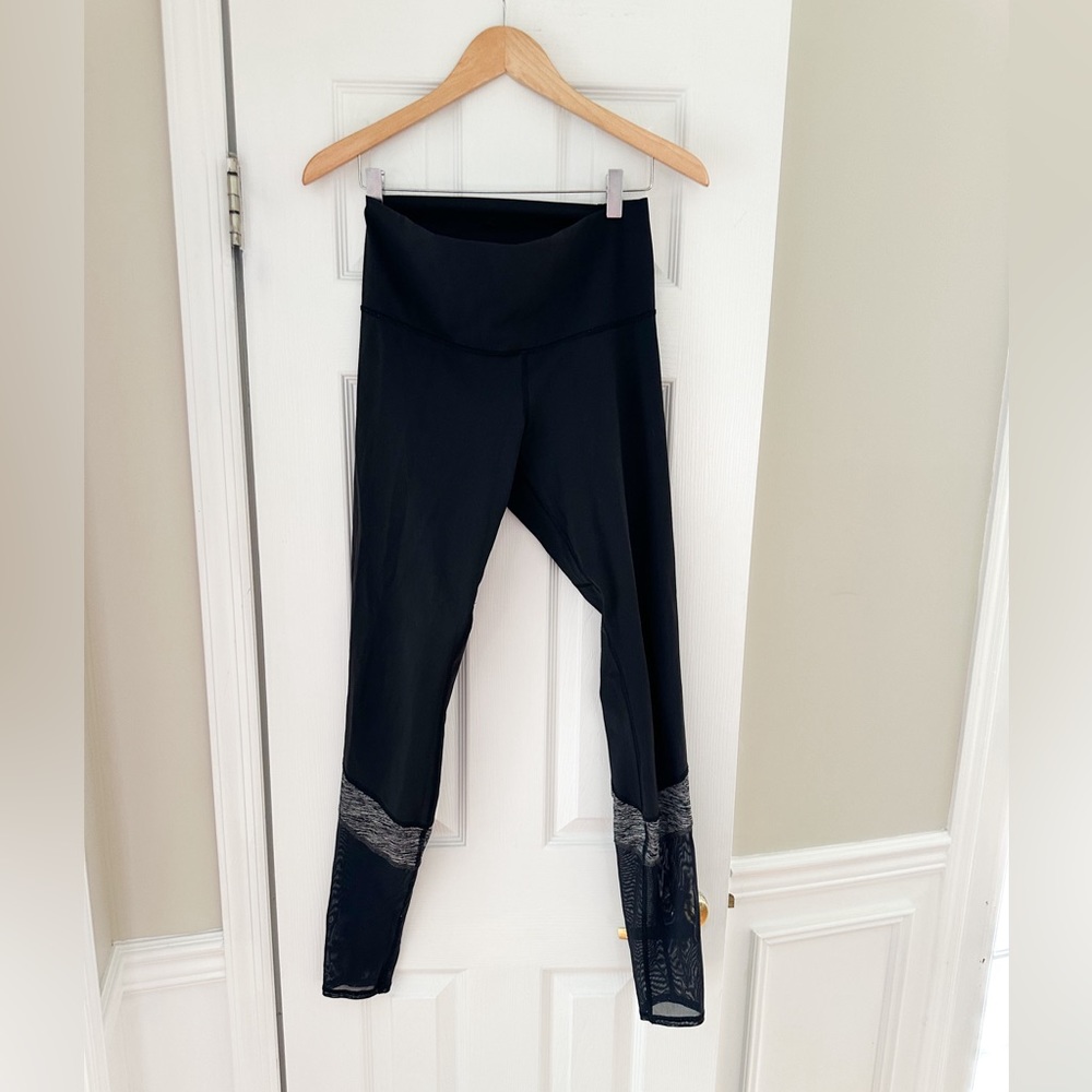 LuLulemon Black leggings with gray and mesh accent